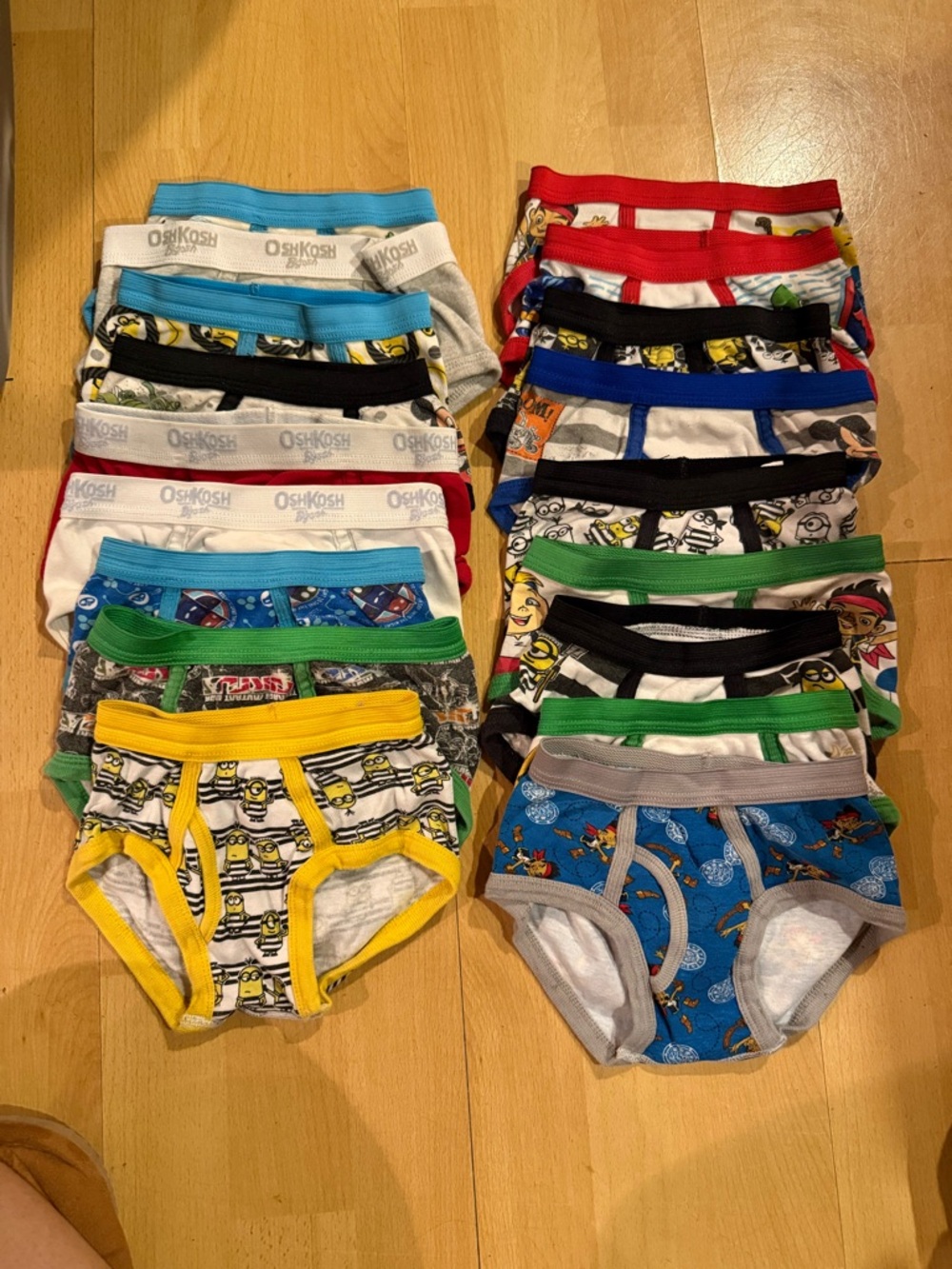 Boys size 4T briefs